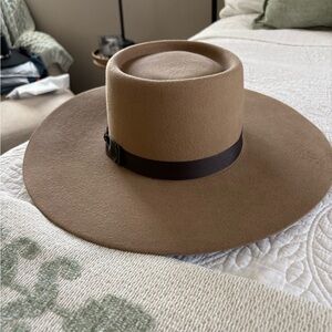 Shyanne Chic Tan Hat with Dark Band